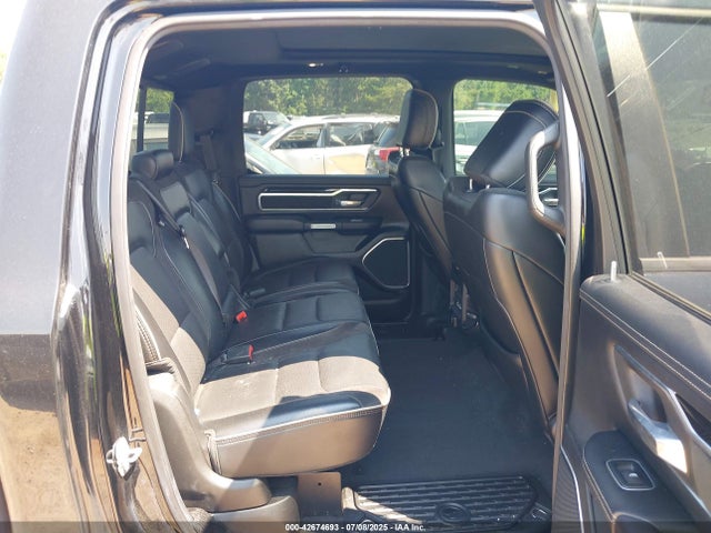 42674693 :رقم المزاد ، 1C6SRFRTXKN900609 vin ، 2019 Ram 1500 Laramie  4x4 6'4 Box مزاد بيع