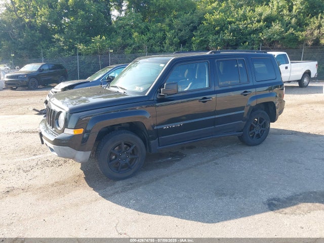 1C4NJRBBXGD521557 Jeep 2016