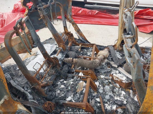 2026 TESLA MODEL Y 7SAYGDEE1TA394561 Photo 7