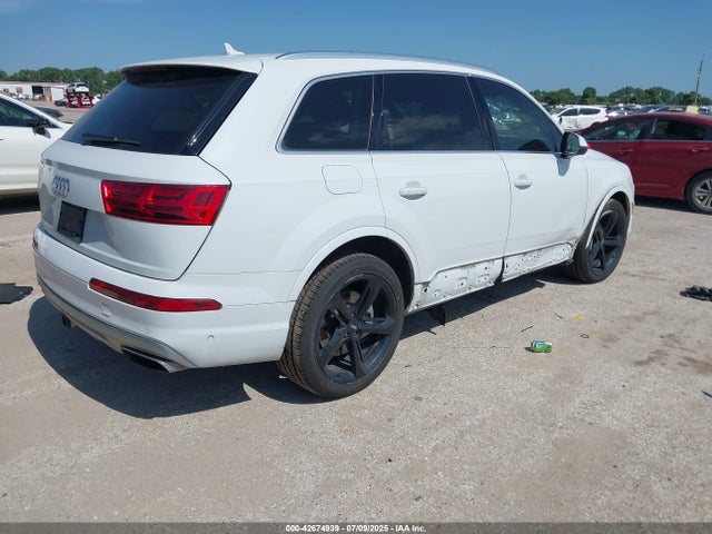 2019 AUDI Q7 WA1VAAF7XKD025362 Photo 3