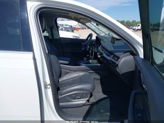 2019 AUDI Q7 WA1VAAF7XKD025362 Photo 4