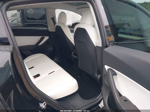 2022 TESLA MODEL Y 7SAYGDEF0NF313614 Photo 7