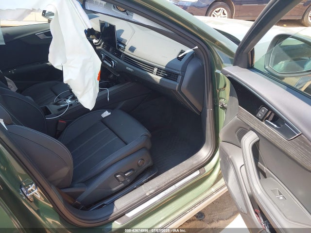 2025 AUDI A4 ALLROAD WA18AAF46SA007087 Photo 4