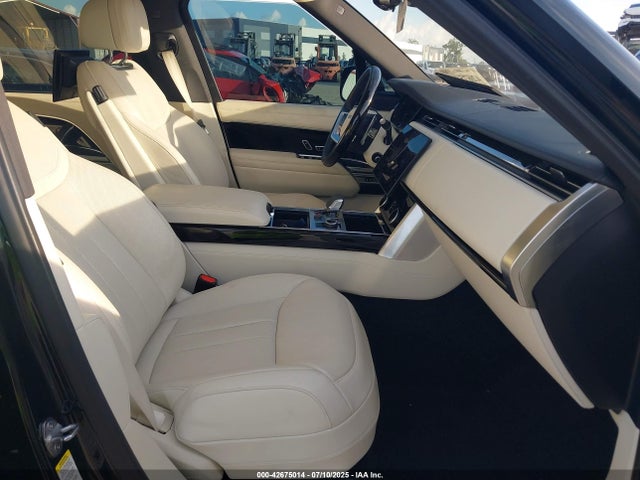 SALKPBE74PA022733 Land Rover nc10-p8h