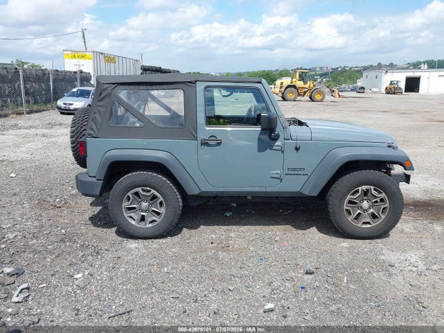 1C4AJWAG1EL303195 Jeep 2014