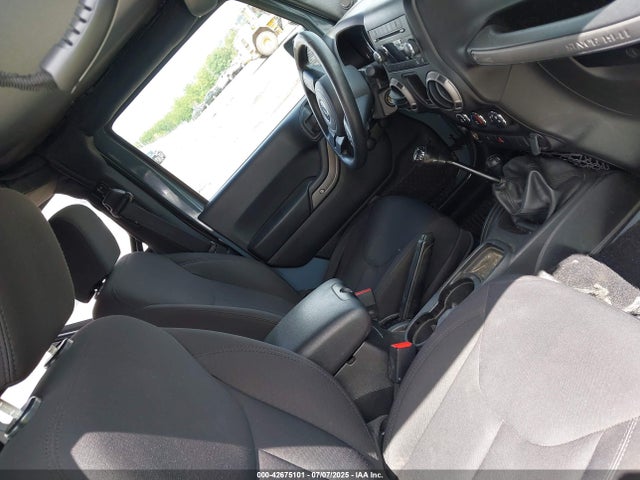 1C4AJWAG1EL303195 Jeep 2014