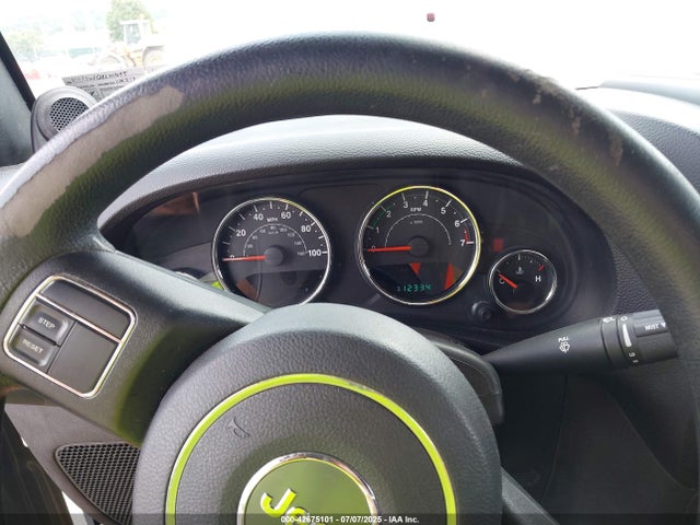 1C4AJWAG1EL303195 Jeep 2014