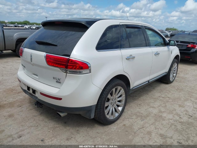 Lincoln MKX 2015 2LMDJ8JK0FBL23520 Image 4