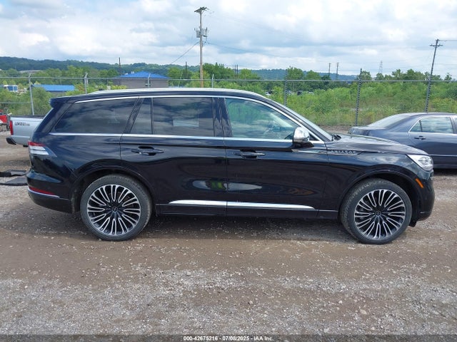5LM5J9XC6NGL10684 Lincoln Aviator Black Label