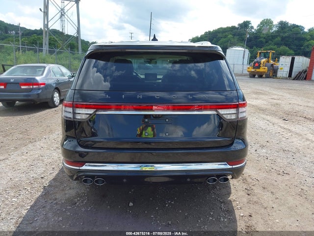 5LM5J9XC6NGL10684 Lincoln Aviator Black Label