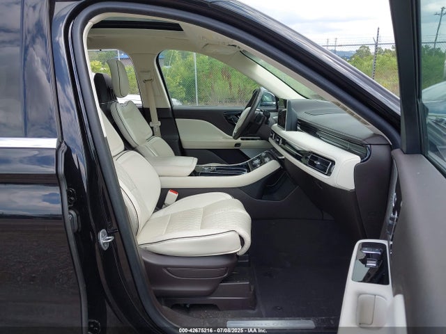 5LM5J9XC6NGL10684 Lincoln Aviator Black Label