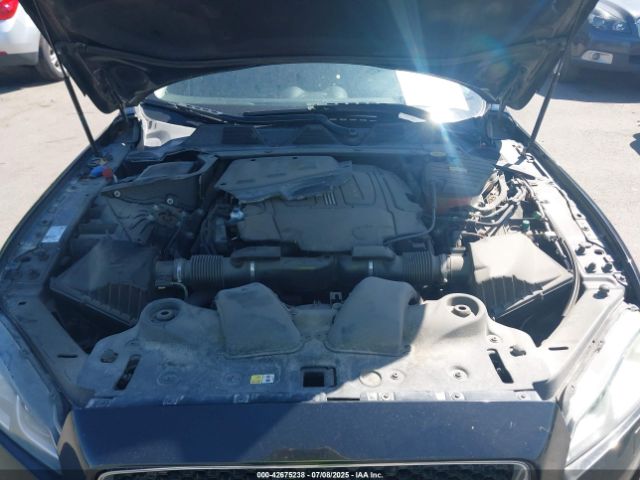 2018 JAGUAR XJ SAJWA1C70J8W13438 Photo 9