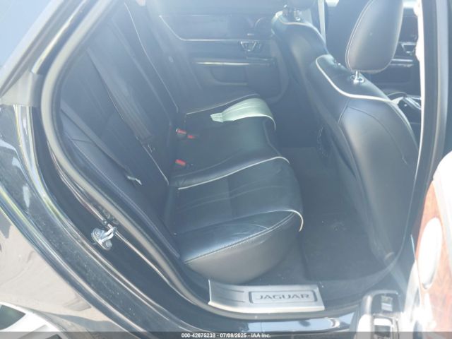 2018 JAGUAR XJ SAJWA1C70J8W13438 Photo 7