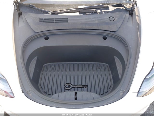 2023 TESLA MODEL 3 5YJ3E1EA0PF519311 Photo 9