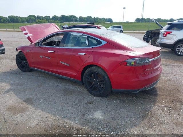 2015 TESLA MODEL S 5YJSA1E20FF101992 Photo 2