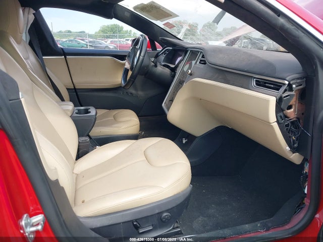 2015 TESLA MODEL S 5YJSA1E20FF101992 Photo 4