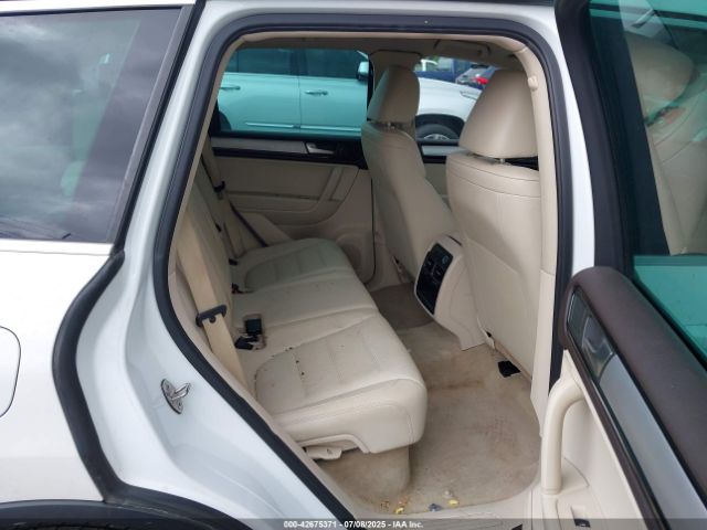 2012 VOLKSWAGEN TOUAREG WVGEF9BP8CD008584 Photo 7