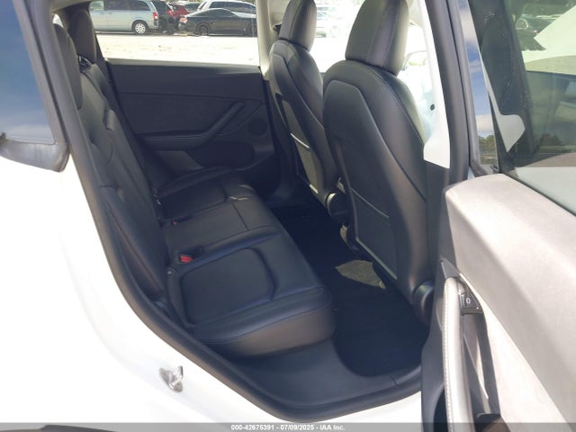 2021 TESLA MODEL Y 5YJYGDEE0MF082605 Photo 7