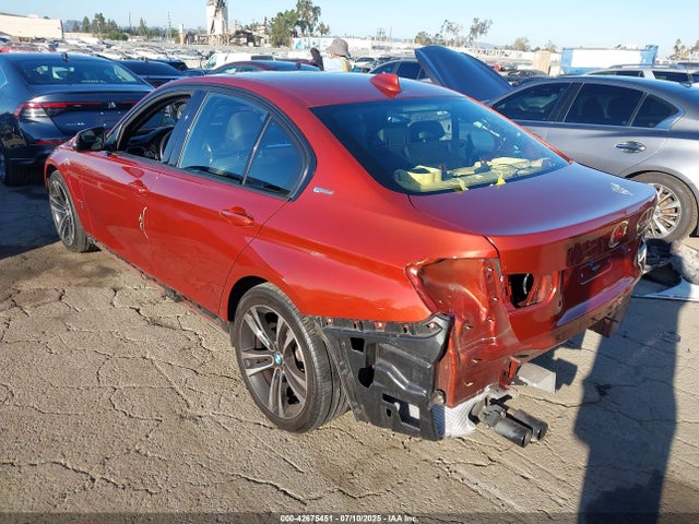 BMW 2018 2018 WBA8E1C58JA180256 Image 3