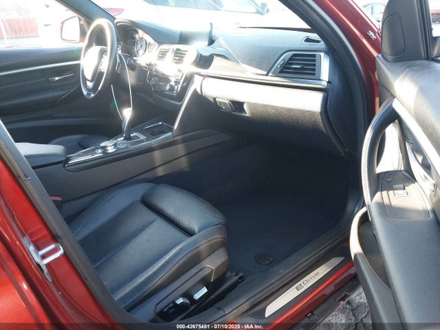 BMW 2018 2018 WBA8E1C58JA180256 Image 5