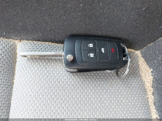 1G1PA5SH0E7320664 Chevrolet luw