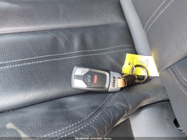 2017 AUDI A4 WAUENAF44HN007245 Photo 10