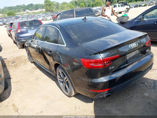 2017 AUDI A4 WAUENAF44HN007245 Photo 2