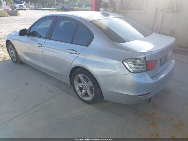 2014 BMW 320I WBA3B1C56EK131298 Photo 2