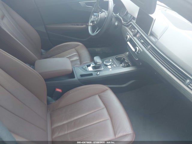 2017 AUDI A4 WAUGNAF41HA044348 Photo 4