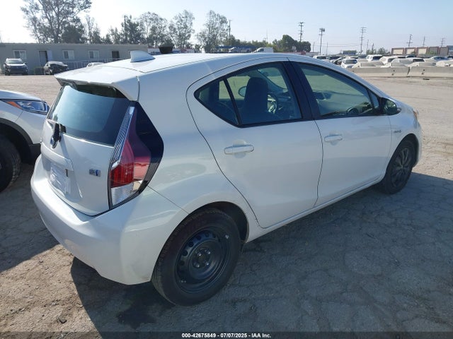 JTDKDTB39G1132734 Toyota 1nz-fxe+1lm