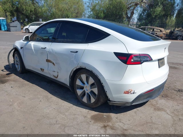 2021 TESLA MODEL Y 5YJYGDEE5MF096807 Photo 2