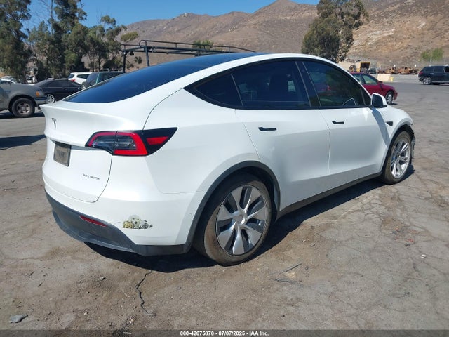 2021 TESLA MODEL Y 5YJYGDEE5MF096807 Photo 3