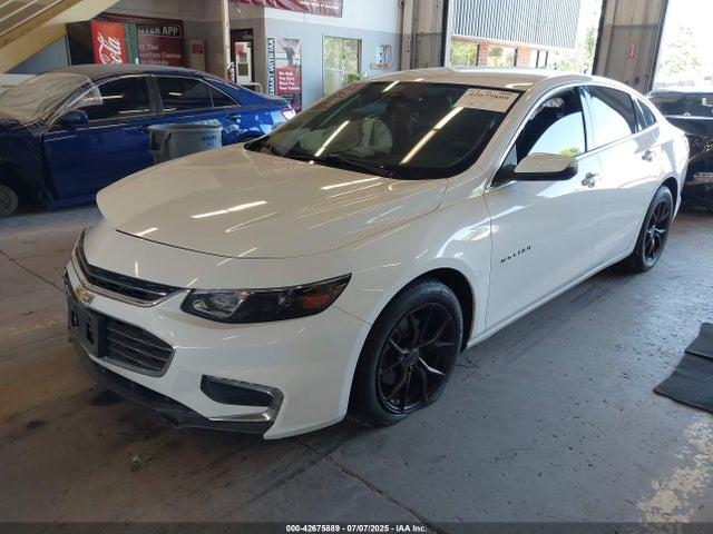 Chevrolet lfv - direct injection, variable valve timing, gen 1 2018 1G1ZD5ST0JF156398 Image 2