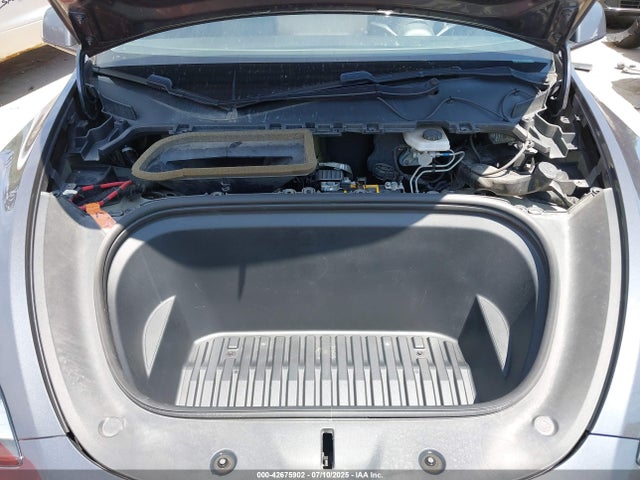 2021 TESLA MODEL Y 5YJYGDEE3MF064082 Photo 9