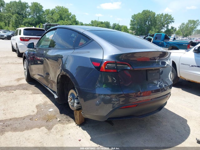 2021 TESLA MODEL Y 5YJYGDEE3MF064082 Photo 2