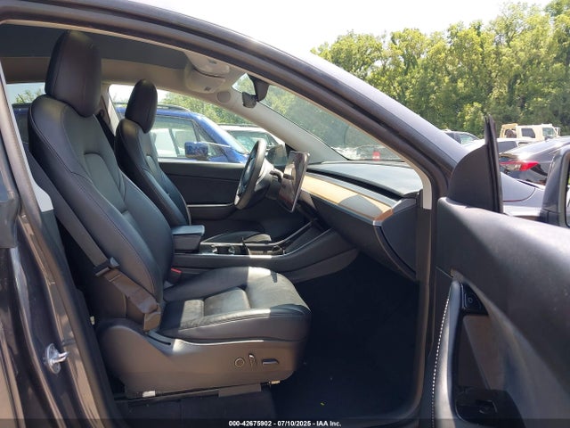 2021 TESLA MODEL Y 5YJYGDEE3MF064082 Photo 4