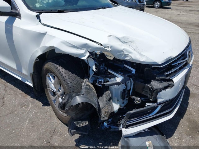 1VWAT7A35HC002203 Volkswagen 1.8 tsi