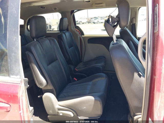 2C4RC1BG9ER242958 Chrysler 2014
