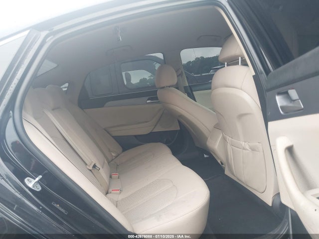 42676088 :رقم المزاد ، 5NPE24AF5KH789553 vin ، 2019 Hyundai Sonata Se مزاد بيع