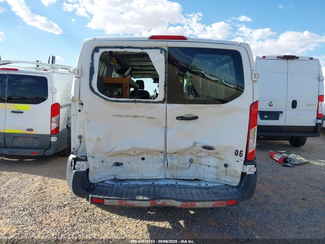 Ford Transit-250 2019 1FTYR2ZM0KKA06379 Image 16
