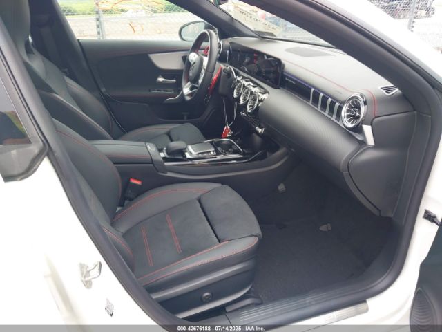 2022 MERCEDES-BENZ AMG CLA 35 W1K5J5BB3NN312960 Photo 4