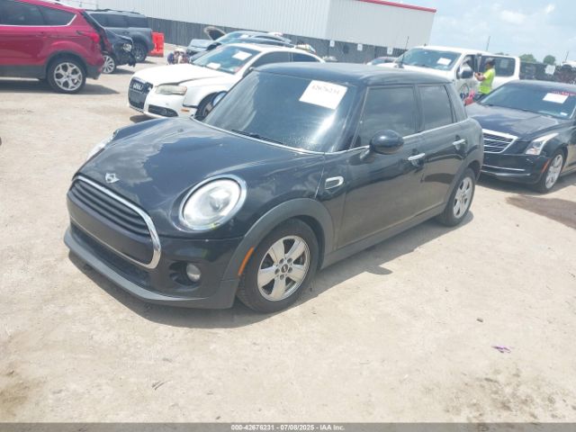 2018 MINI HARDTOP WMWXU1C58J2F79325 Photo 1