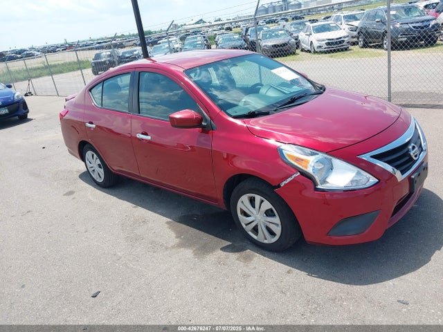 Nissan Versa 2019 3N1CN7AP3KL826319 Image 1