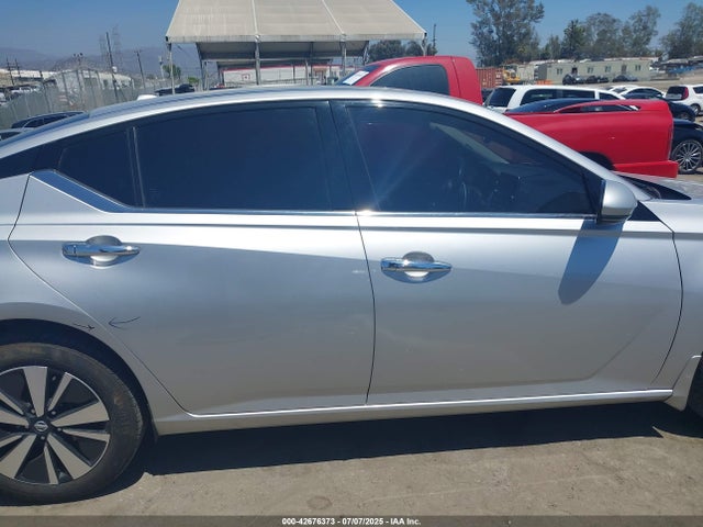 1N4BL4EW8KC195275 Nissan 2019