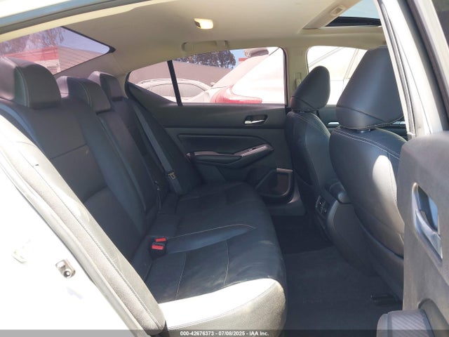 1N4BL4EW8KC195275 Nissan 2019