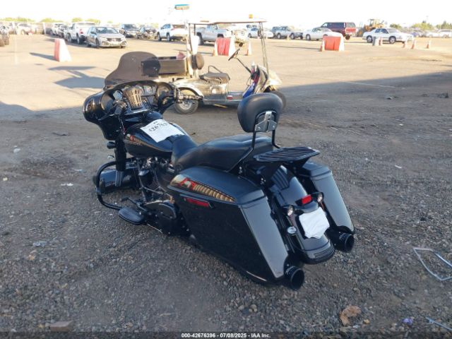 2018 HARLEY-DAVIDSON FLHXS 1HD1KRC32JB658786 Photo 2