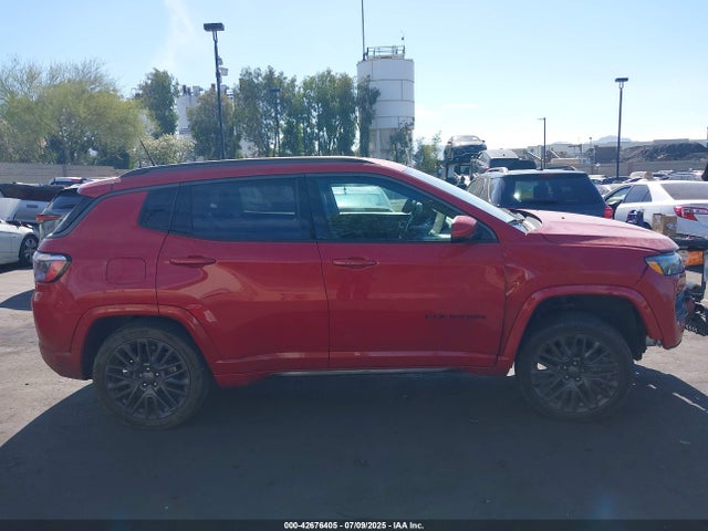 3C4NJDCB0NT144438 Jeep 2022