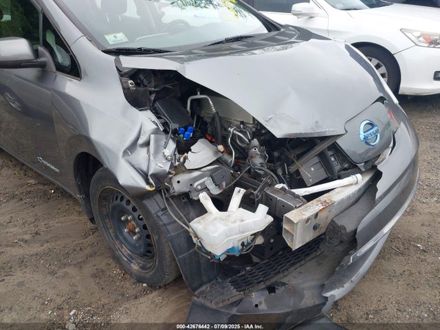 Nissan Leaf 2015 1N4AZ0CP9FC308607 Image 6