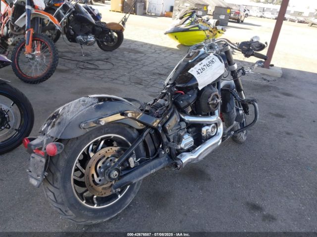 2019 HARLEY-DAVIDSON FLSB 1HD1YMJ3XKC013481 Photo 3