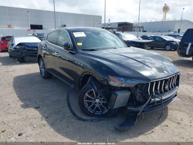 2018 MASERATI LEVANTE ZN661XUA6JX294238